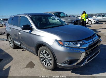 2020 MITSUBISHI OUTLANDER ES Silver  Gasoline JA4AD2A38LZ018396 photo #1