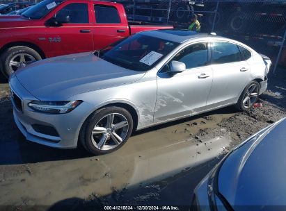 2018 VOLVO S90 T5 MOMENTUM Silver  Gasoline LVY982AK5JP022265 photo #3