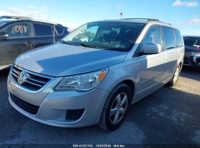 2009 VOLKSWAGEN ROUTAN SE Silver  Gasoline 2V8HW34149R544580 photo #3