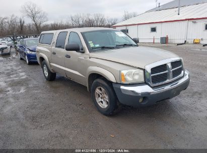 2005 DODGE DAKOTA SLT Gold  Gasoline 1D7HW48N25S273595 photo #1