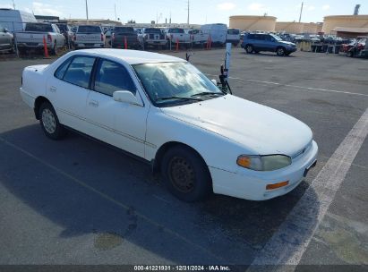 1996 TOYOTA CAMRY DX/LE/XLE White  Gasoline JT2BG12K4T0361673 photo #1