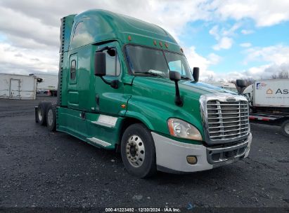 2016 FREIGHTLINER CASCADIA 125   Diesel 3AKJGLD55GSFN4604 photo #1