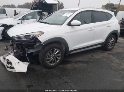 2017 HYUNDAI TUCSON SE White  Gasoline KM8J33A44HU580836 photo #3