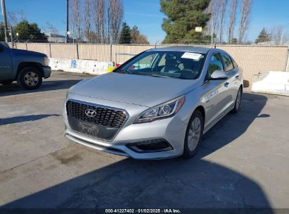 2016 HYUNDAI SONATA HYBRID SE Gray  Hybrid KMHE24L12GA012677 photo #3