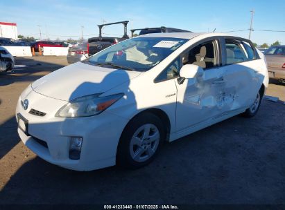 2011 TOYOTA PRIUS THREE White  Hybrid JTDKN3DU4B0255200 photo #3