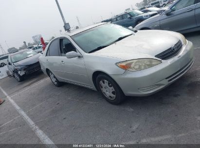 2002 TOYOTA CAMRY LE Gray  Gasoline JTDBE32K220114126 photo #1