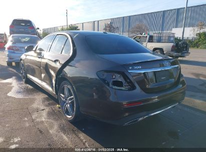 2017 MERCEDES-BENZ E 300 Brown  Gasoline WDDZF4JB0HA109860 photo #4