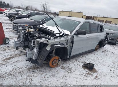 2023 JEEP GRAND CHEROKEE L LAREDO 4X4 Silver  Gasoline 1C4RJKAGXP8870135 photo #3