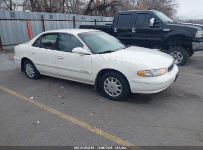 2001 BUICK CENTURY CUSTOM White  Gasoline 2G4WS52J711128681 photo #1