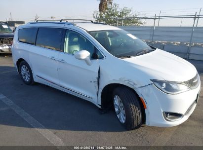 2018 CHRYSLER PACIFICA TOURING L White  Flexible Fuel 2C4RC1BG1JR118869 photo #1