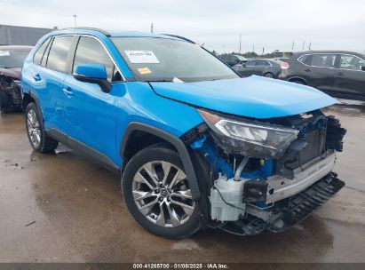 2020 TOYOTA RAV4 XLE PREMIUM Blue  Gasoline 2T3C1RFVXLW086449 photo #1