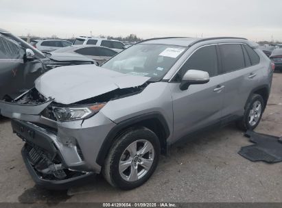 2020 TOYOTA RAV4 XLE Silver  Gasoline JTMW1RFV8LD054190 photo #3