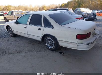 1993 CHEVROLET CAPRICE CLASSIC White  Gasoline 1G1BL53E1PR111210 photo #4