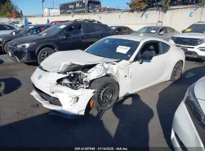 2018 TOYOTA 86 GT White  Gasoline JF1ZNAE19J9701588 photo #3