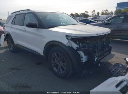 2023 FORD EXPLORER XLT White  Gasoline 1FMSK7DH3PGC08818 photo #1