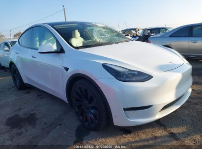 2021 TESLA MODEL Y PERFORMANCE DUAL MOTOR ALL-WHEEL DRIVE White  Electric 5YJYGDEF2MF258711 photo #1