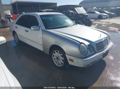 1999 MERCEDES-BENZ E 300 DIESEL White  Diesel WDBJF25H5XA929133 photo #1