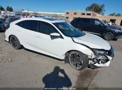 2018 HONDA CIVIC SPORT TOURING White  Gasoline SHHFK7H93JU423513 photo #1