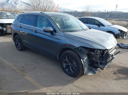 2022 VOLKSWAGEN TIGUAN 2.0T SE Gray  Gasoline 3VV2B7AX7NM029685 photo #1