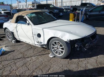 2005 BMW Z4 2.5I White  Gasoline 4USBT33515LS55815 photo #1