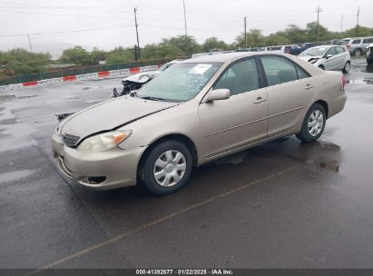 2002 TOYOTA CAMRY LE/SE/XLE Gold  Gasoline JTDBE32KX20022844 photo #3