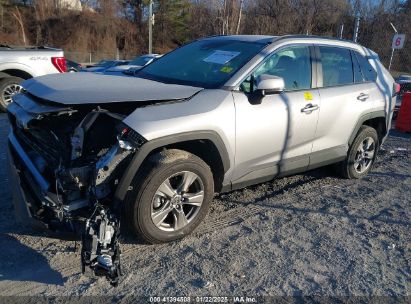 2024 TOYOTA RAV4 HYBRID XLE Silver  Hybrid 4T3RWRFV3RU146186 photo #3