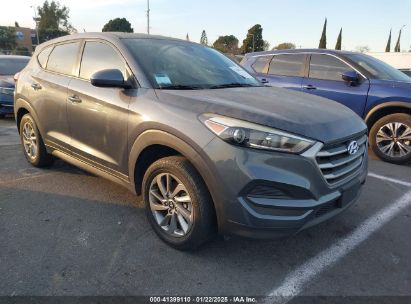 2017 HYUNDAI TUCSON SE Gray  Gasoline KM8J23A48HU423622 photo #1