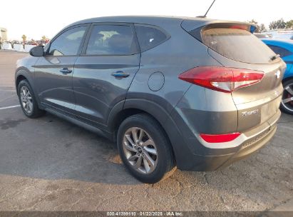 2017 HYUNDAI TUCSON SE Gray  Gasoline KM8J23A48HU423622 photo #4