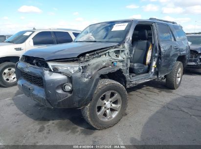 2018 TOYOTA 4RUNNER SR5 PREMIUM Gray  gas JTEBU5JR7J5606564 photo #3