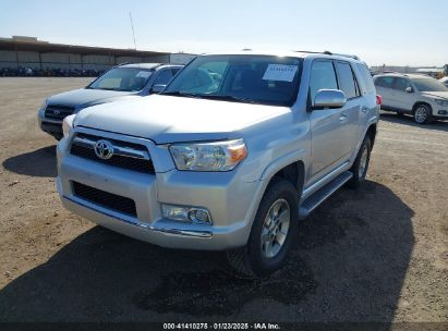 2011 TOYOTA 4RUNNER SR5 V6 Silver  Gasoline JTEZU5JR4B5014636 photo #3