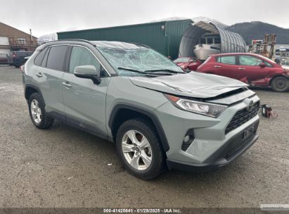 2021 TOYOTA RAV4 XLE Green  Gasoline 2T3P1RFV1MW205587 photo #1