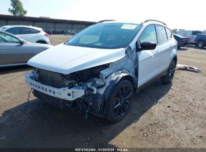 2019 FORD ESCAPE SE White  Gasoline 1FMCU0GDXKUA20404 photo #3