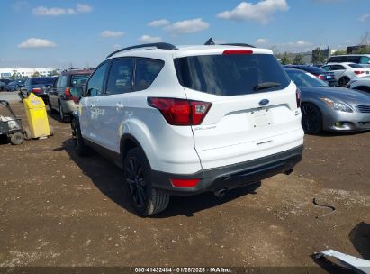 2019 FORD ESCAPE SE White  Gasoline 1FMCU0GDXKUA20404 photo #4