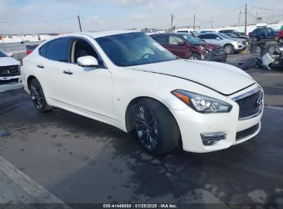 2018 INFINITI Q70 3.7 LUXE White  Gasoline JN1BY1AP1JM181139 photo #1