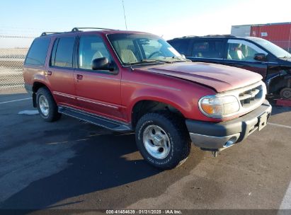 2001 FORD EXPLORER XLT Maroon  Gasoline 1FMZU73E61ZA81168 photo #1