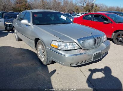 2004 LINCOLN TOWN CAR SIGNATURE Silver  Gasoline 1LNHM81W14Y612252 photo #1