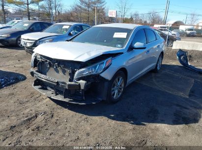 2017 HYUNDAI SONATA Silver  Gasoline 5NPE24AF1HH516232 photo #3