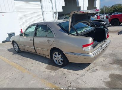 2001 MERCEDES-BENZ E 320 Gold  Gasoline WDBJF65JX1B322978 photo #4