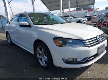 2015 VOLKSWAGEN PASSAT 1.8T LIMITED EDITION White  Gasoline 1VWAT7A30FC111097 photo #1