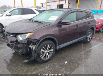 2018 TOYOTA RAV4 XLE Burgundy  Gasoline 2T3WFREV3JW471932 photo #3