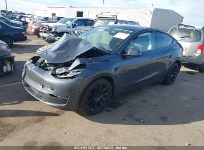 2020 TESLA MODEL Y LONG RANGE DUAL MOTOR ALL-WHEEL DRIVE Gray  Electric 5YJYGDEE9LF010929 photo #3