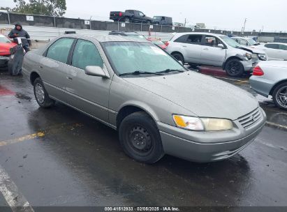 1998 TOYOTA CAMRY LE Beige  Gasoline JT2BG22K4W0177392 photo #1