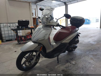 2013 VESPA PIAGGIO ZAPM690T0D5001834 photo #3