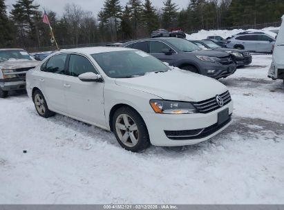 2012 VOLKSWAGEN PASSAT 2.5L SE White  Gasoline 1VWBP7A30CC009691 photo #1