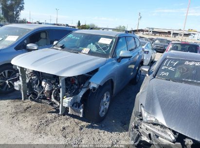 2021 TOYOTA HIGHLANDER LE Silver  Gasoline 5TDZZRAHXMS531554 photo #3