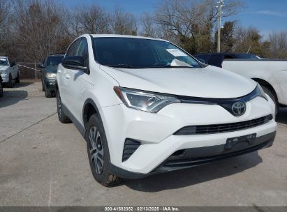 2017 TOYOTA RAV4 LE White  Gasoline 2T3ZFREV8HW403312 photo #1