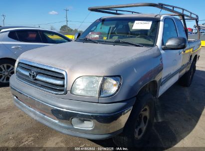 2000 TOYOTA TUNDRA SR5 V8 Silver  Gasoline 5TBRT3419YS054661 photo #3