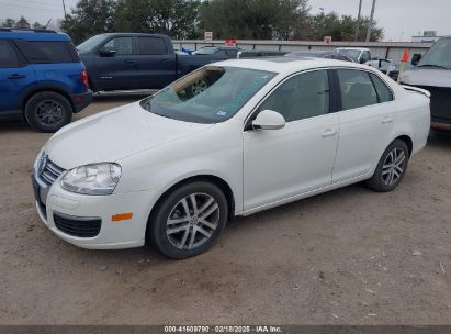 2007 VOLKSWAGEN JETTA WOLFSBURG EDITION White  Gasoline 3VWEG71K47M059325 photo #3