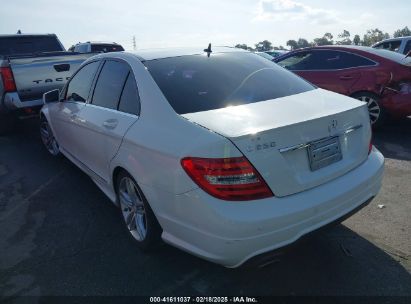 2012 MERCEDES-BENZ C 250 LUXURY/SPORT White  Gasoline WDDGF4HB5CR234456 photo #4