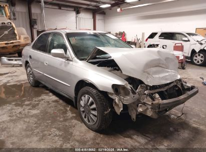 2001 HONDA ACCORD 2.3 LX Silver  Gasoline 1HGCG55421A079332 photo #1